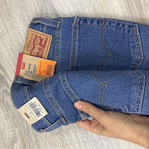 Levis Levi?s jean