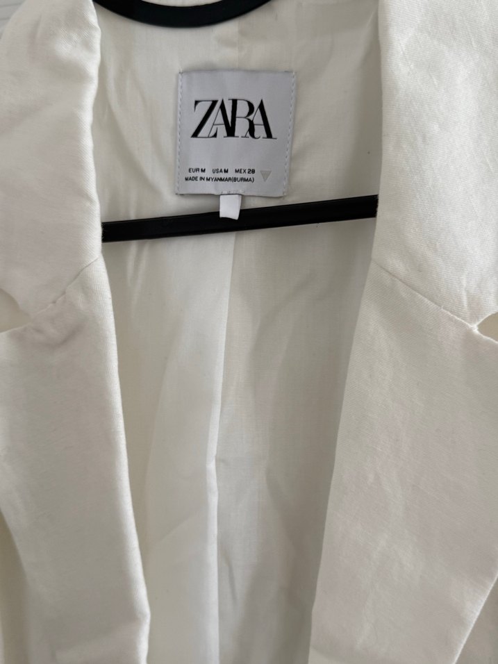 Zara Düğmeli Keten Kadın Blazer - Görsel 3