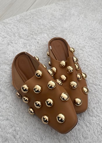 Bej İşlemeli Kadın Deri Terlik - Görsel 3