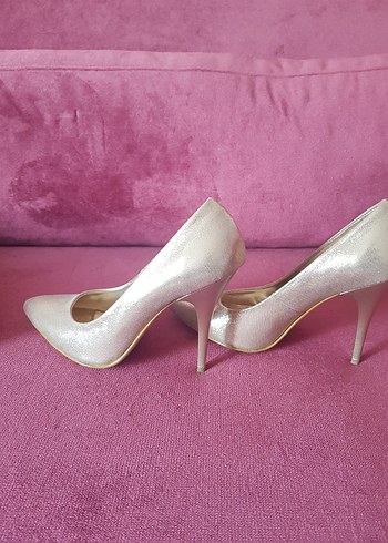 Altın Renkli Simli Yılan Desenli Stiletto - Görsel 3