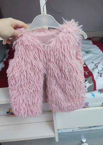 Pembe Kürklü Kız Çocuk Yeleği - Görsel 3