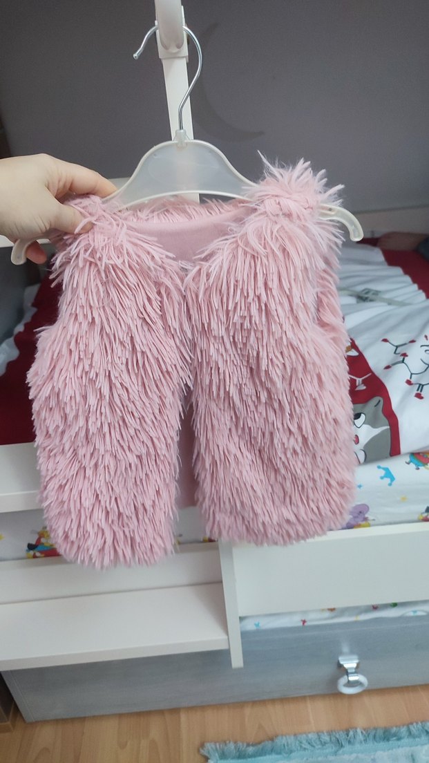 Pembe Kürklü Kız Çocuk Yeleği - Görsel 3