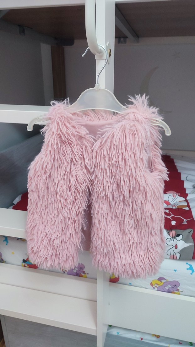 Pembe Kürklü Kız Çocuk Yeleği - Görsel 2