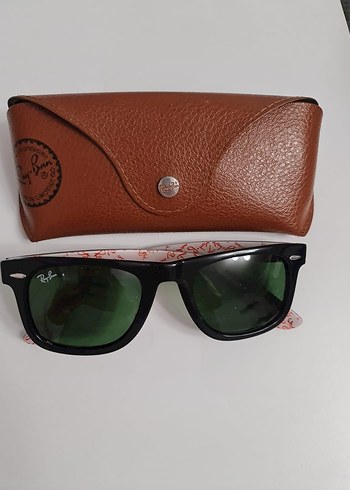 Ray-Ban Klasik Yeşil Kadın Güneş Gözlüğü