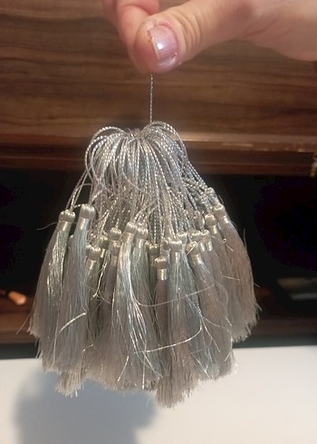 Gri İpek Görünümlü Püskül Saç Aksesuarı - Görsel 4