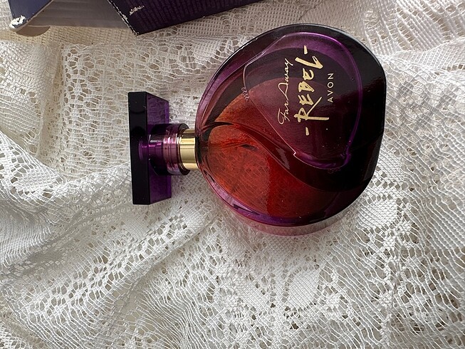 AVON FARAWAY REBEL