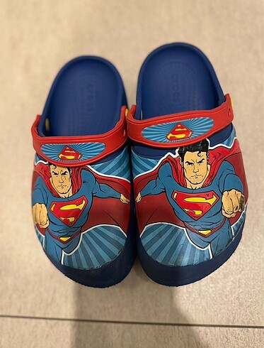 Crocs ışıklı süperman terlik