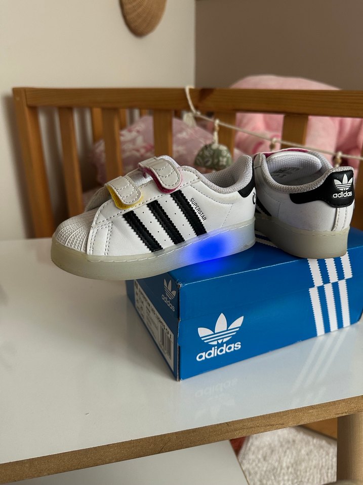 Unısex çocuk Beyaz Adidas Spor Ayakkabı - Görsel 2