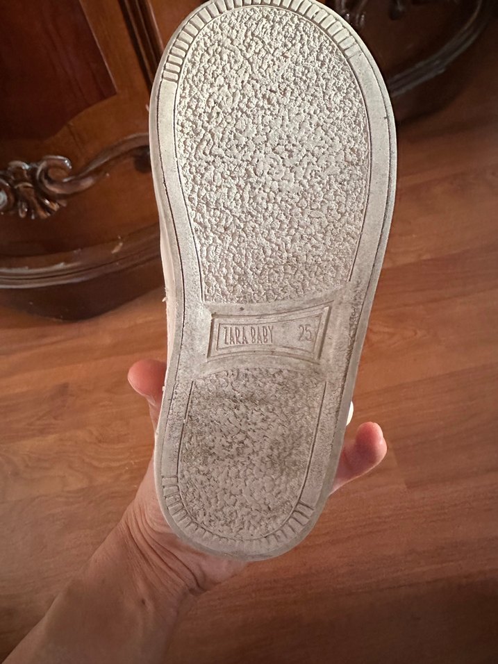 Kız Çocuk Beyaz Süet Kürklü Spor Ayakkabı - Görsel 4