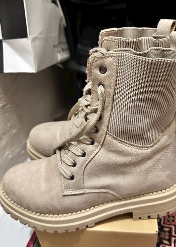 Bej Süet Bağcıklı Dolgu Topuk Kadın Bot - Görsel 4