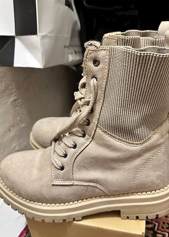 Bej Süet Bağcıklı Dolgu Topuk Kadın Bot - Görsel 2