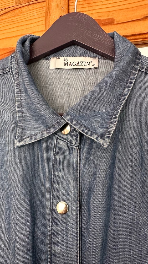 Düğmeli Uzun Kadın Kot Ceketi - Görsel 3