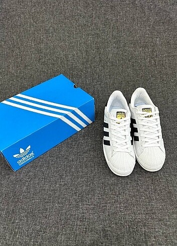 Adidas Superstar 