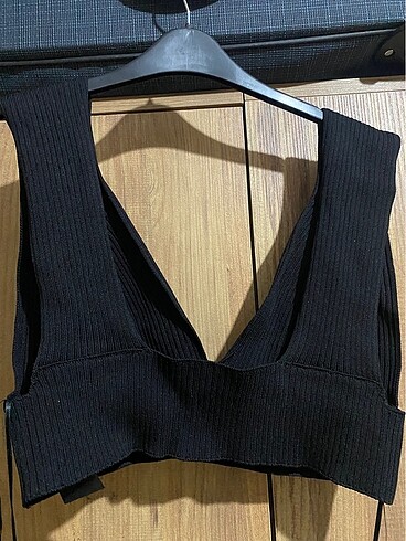 l Beden siyah Renk Siyah v yakalı crop