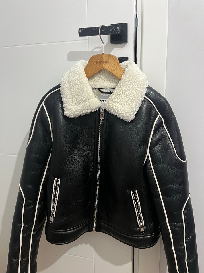 BERSHKA Kürk Detaylı Siyah Deri Kadın Ceket - Görsel 2