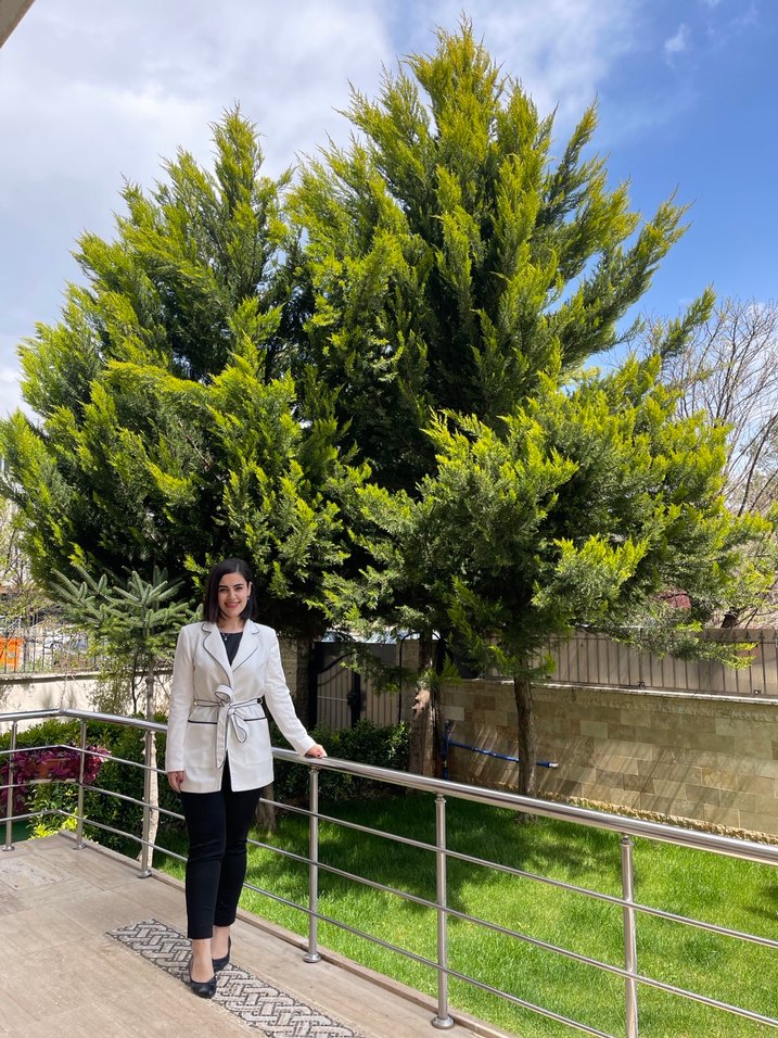 Kadın Beyaz Kuşaklı Midi Takım Ceket - Görsel 3