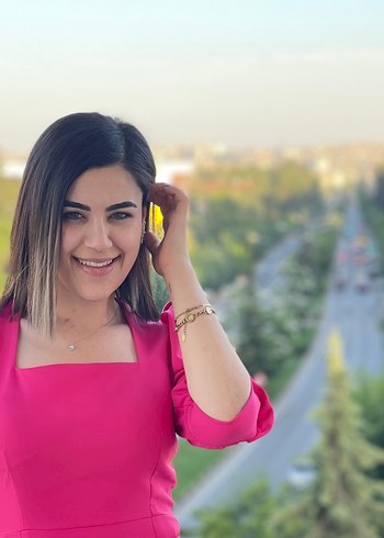 Pembe Uzun Askılı İş Elbisesi - Görsel 3