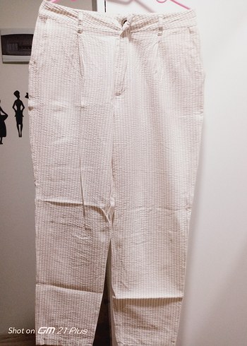 Kadın Beyaz Pamuklu Pilili Kumaş Pantolon - Görsel 4