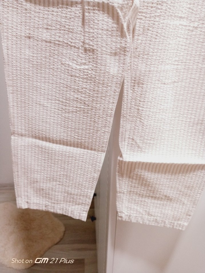 Kadın Beyaz Pamuklu Pilili Kumaş Pantolon - Görsel 2