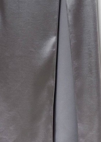 Gri V Yaka Midi İpek Elbise - Görsel 4