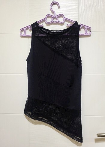 Dantel Detaylı Siyah V Yaka Kadın Atlet - Görsel 3