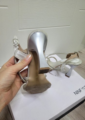 Beyaz Parlak Topuklu Abiye Ayakkabı - Görsel 3