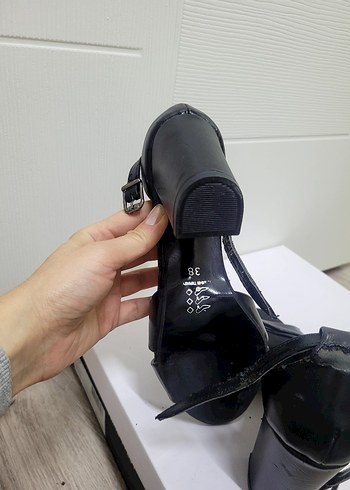 Klasik Siyah Topuklu Kadın Ayakkabı - Görsel 5