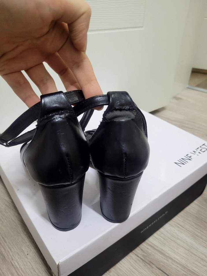 Klasik Siyah Topuklu Kadın Ayakkabı - Görsel 4