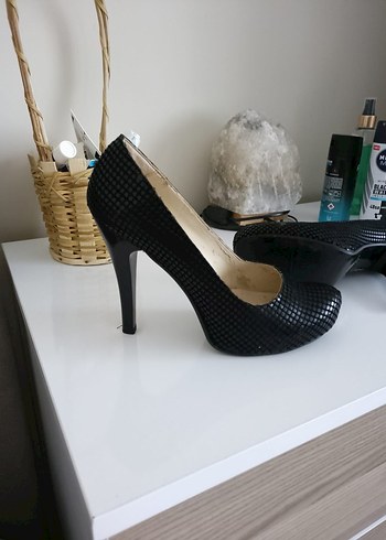 Siyah Yılan Desenli Platform Topuklu Kadın Ayakkabı - Görsel 2