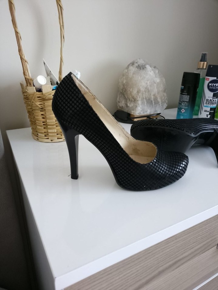 Siyah Yılan Desenli Platform Topuklu Kadın Ayakkabı - Görsel 2