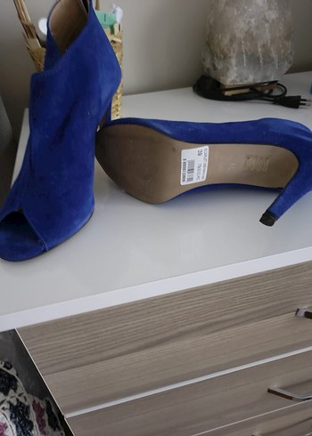 Mavi Süet Topuklu Kadın Ayakkabı - Görsel 3