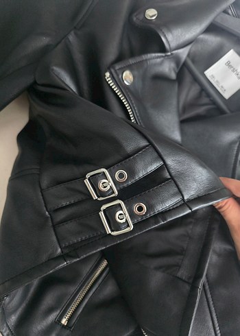 Bershka Kadın Siyah Deri Biker Ceket
