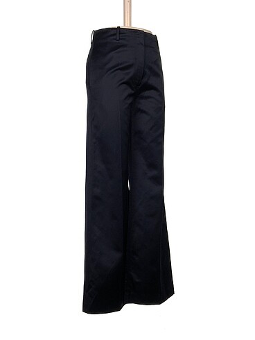 H&M H&M Kumaş Pantolon %70 İndirimli.