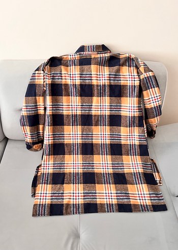 Düğmeli Bol Kesim Kadın Gömlek - Görsel 3