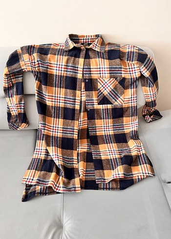 Düğmeli Bol Kesim Kadın Gömlek - Görsel 2