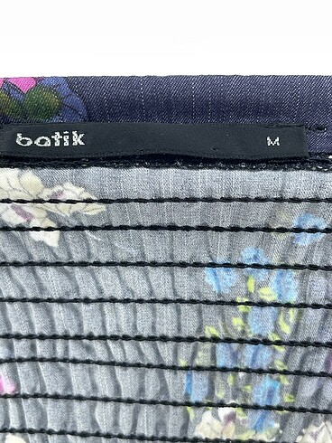 m Beden çeşitli Renk Batik Günlük Elbise %70 İndirimli.