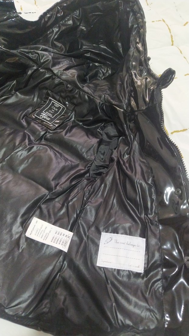 Parlak Siyah Kapüşonlu Çocuk Mont - Görsel 4