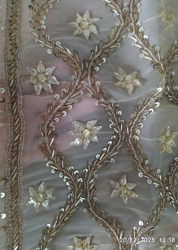 Boncuk İşlemeli Bej Masa Örtüsü - Görsel 3