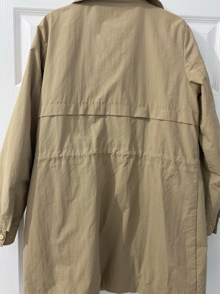 Kadın Bej  Kapüşonlu Yağmurluk - Görsel 3