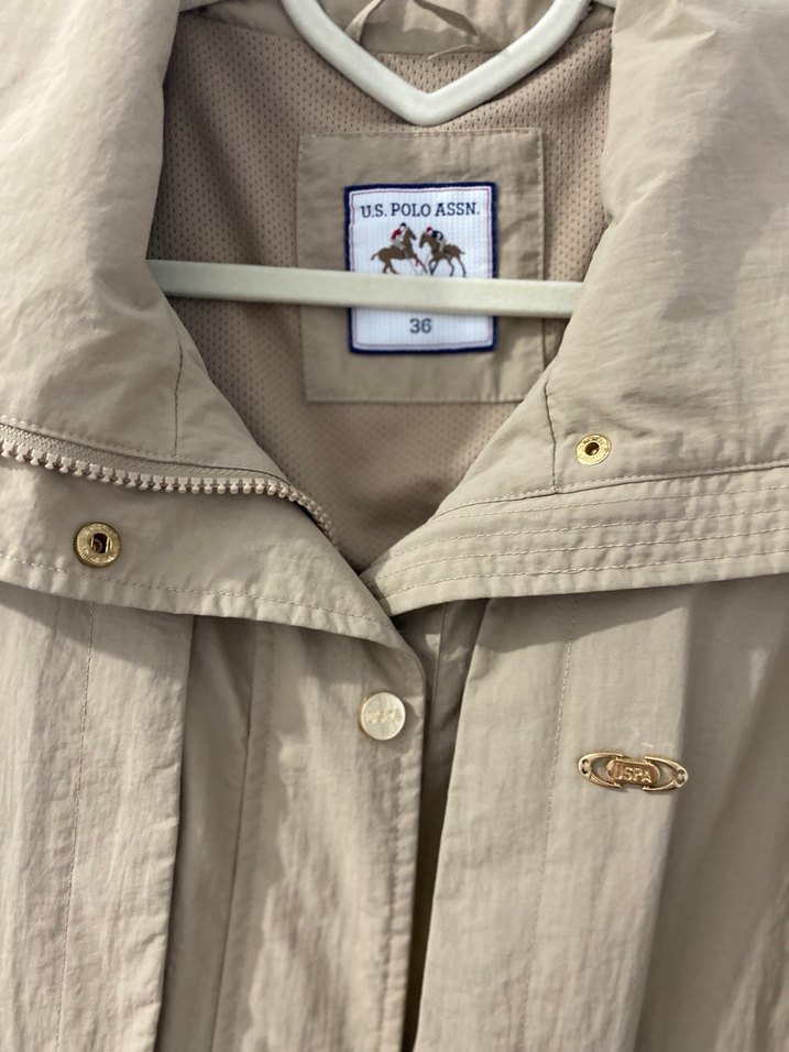 Kadın Bej  Kapüşonlu Yağmurluk - Görsel 4