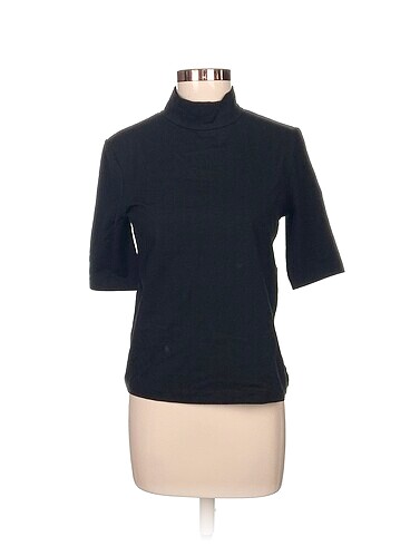 Zara Bluz %70 İndirimli.