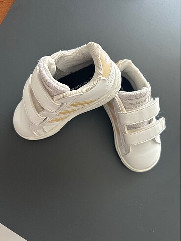 21 Beden Orijinal Adidas çocuk spor ayakkabı unisex