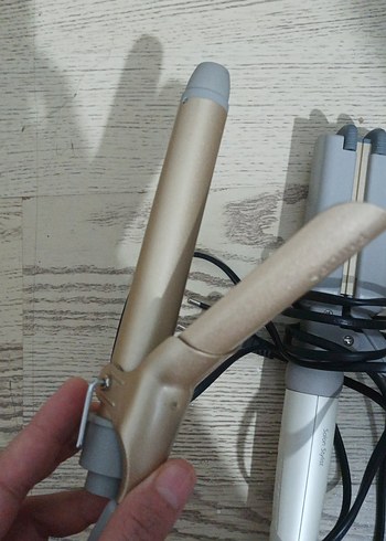 Bej ve Gri Saç Şekillendirici Seti Philips markası - Görsel 3