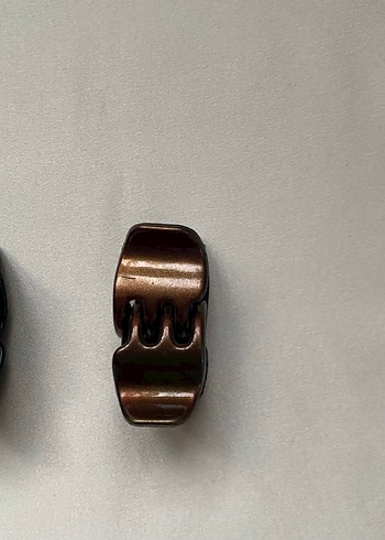 Zara Üç Renkli Plastik Tokalı Saç Tokası Seti