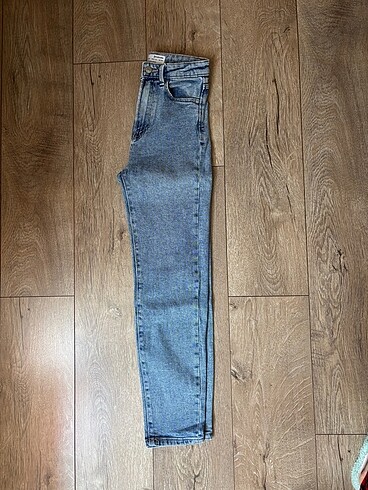 32 Beden mavi Renk stradivarius pantolon