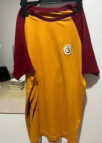 Düğmeli Sarı-Bordo Kısa Kollu Erkek Tişört - Görsel 2