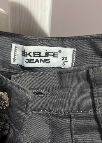 Gri Kemerli Kadın Denim Pantolon - Görsel 2