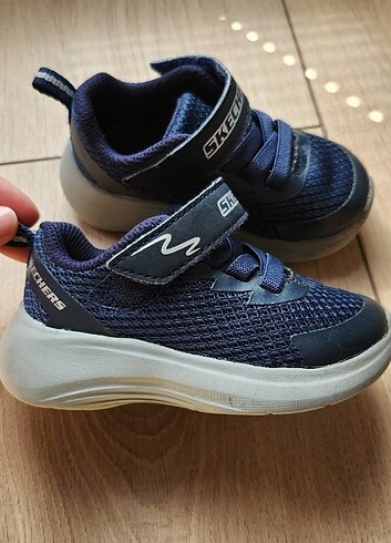 22 Beden lacivert Renk Skechers 22 Numara Erkek Çocuk Ayakkabısı