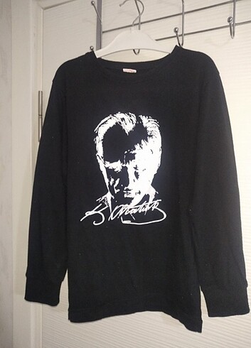 Atatürk baskılı sweatshirt 2 adet eşofman altı 