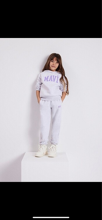 7 Yaş Beden çeşitli Renk Mavi jeans eşofman altı 7-8 yaş